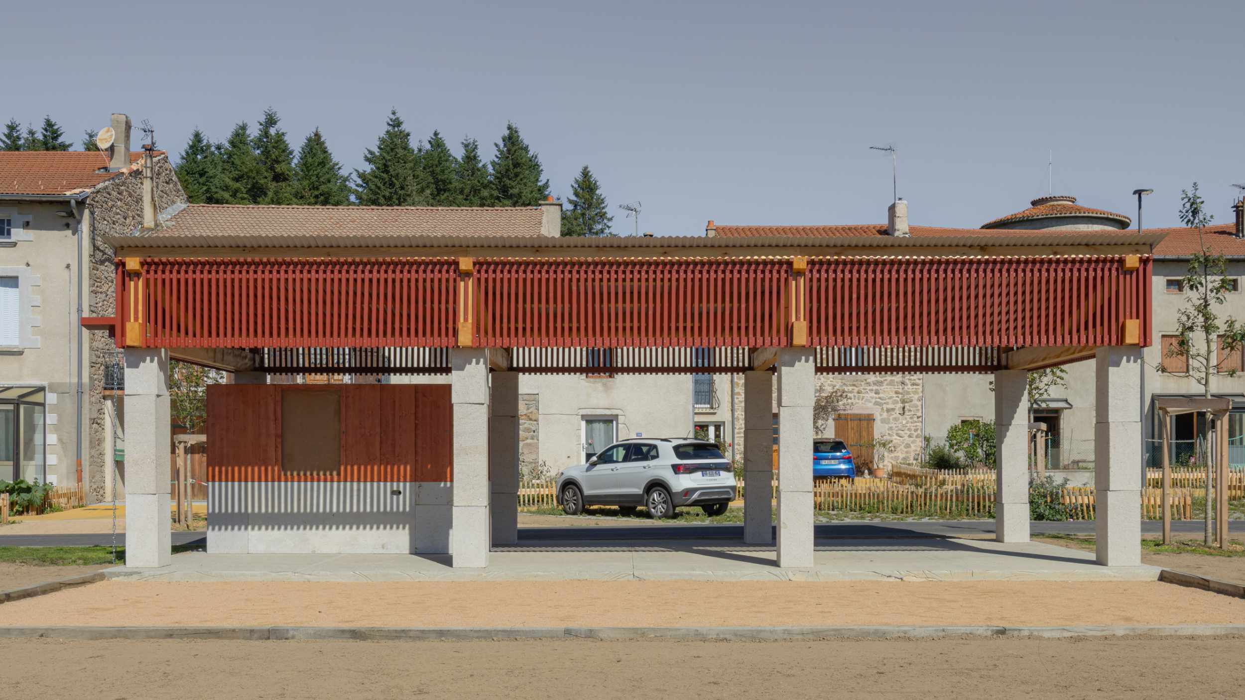 commune • halle à Saint-Pierre-du-Champ