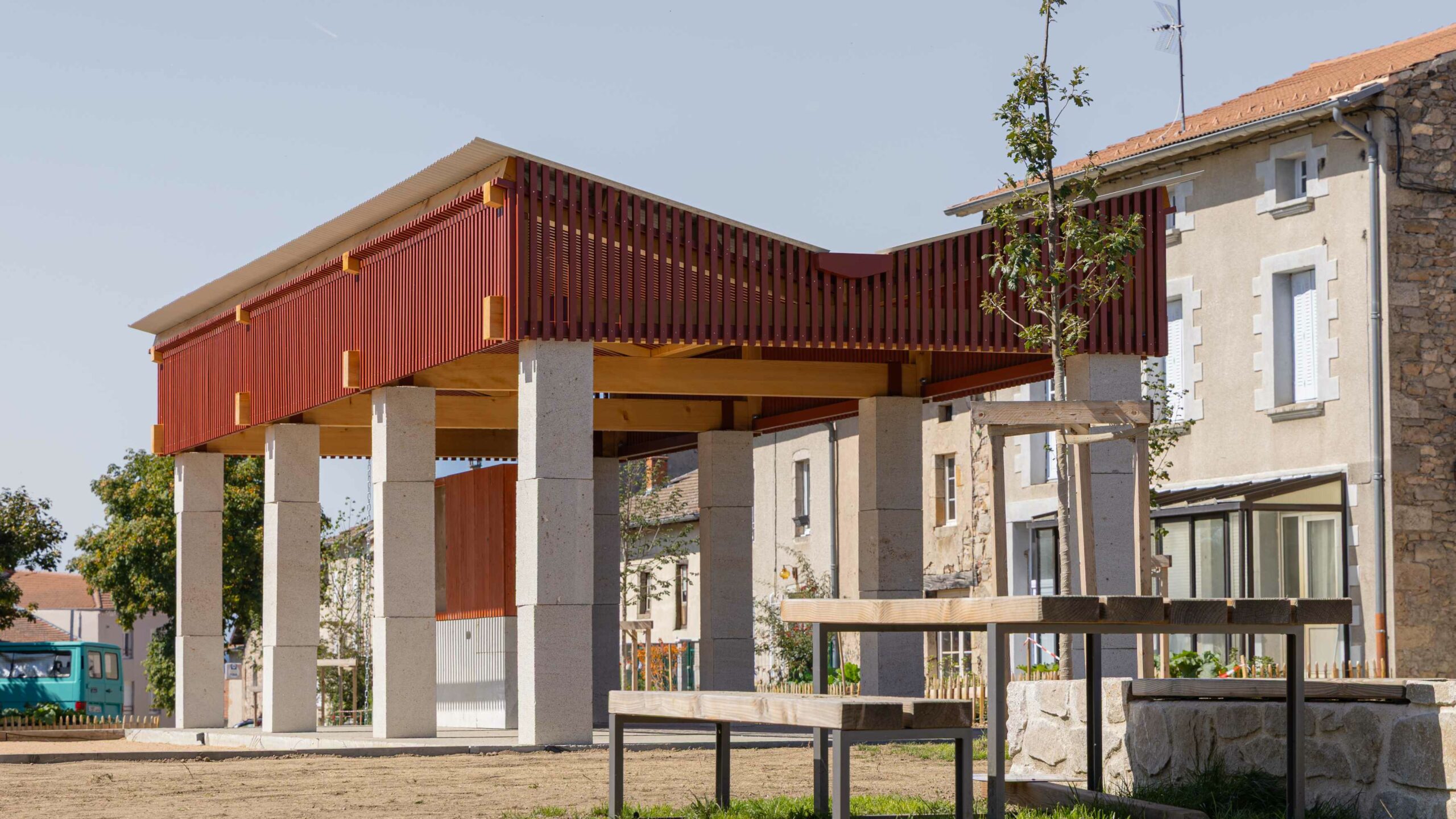 commune • halle à Saint-Pierre-du-Champ